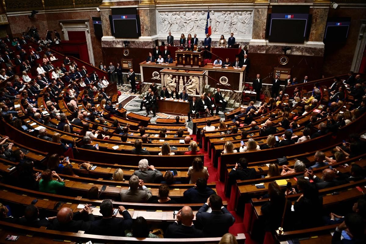 Le Parlement soutient l'engagement des élus locaux avant les municipales