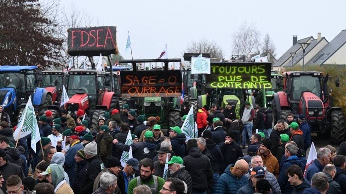 Des agriculteurs en colère bloquent Châteaubourg pour défendre l'usage des pesticides