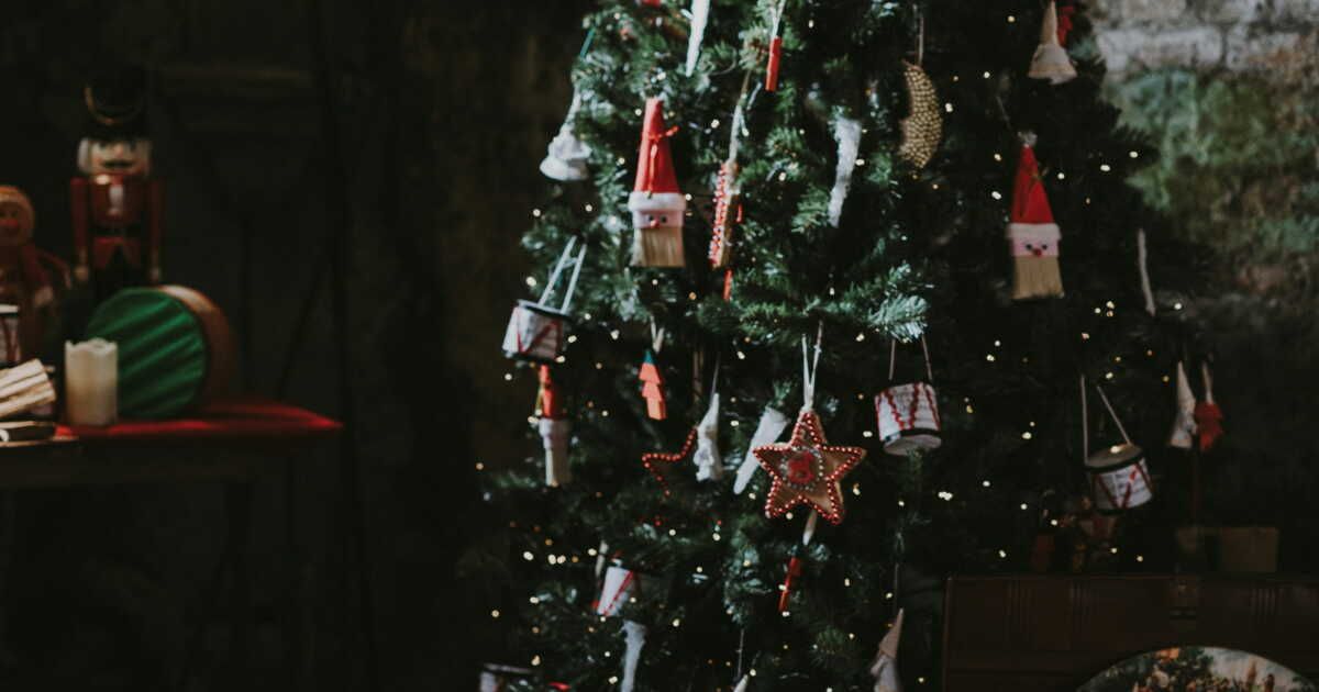 Transformez votre sapin avec des étoiles en perles faciles à réaliser