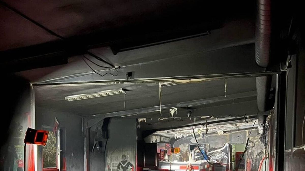 Incendie au stade Joseph-Déterville : des dégâts significatifs et l'évacuation des spectateurs