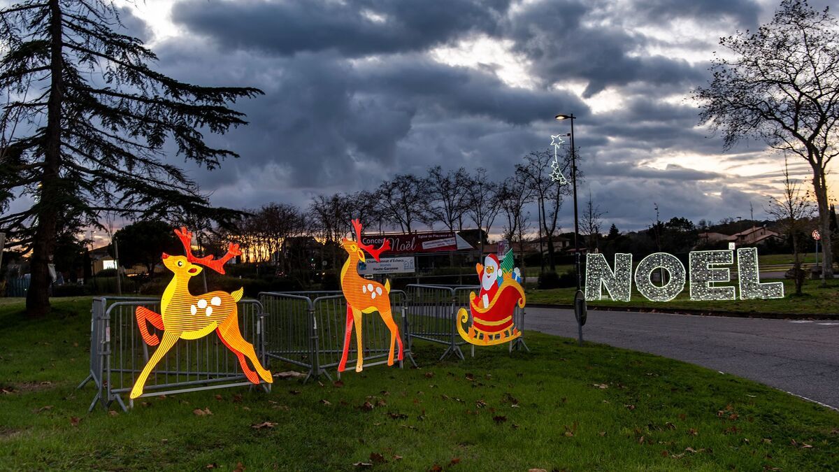 Des décorations de Noël innovantes illuminées par les phares des voitures à Plaisance-du-Touch