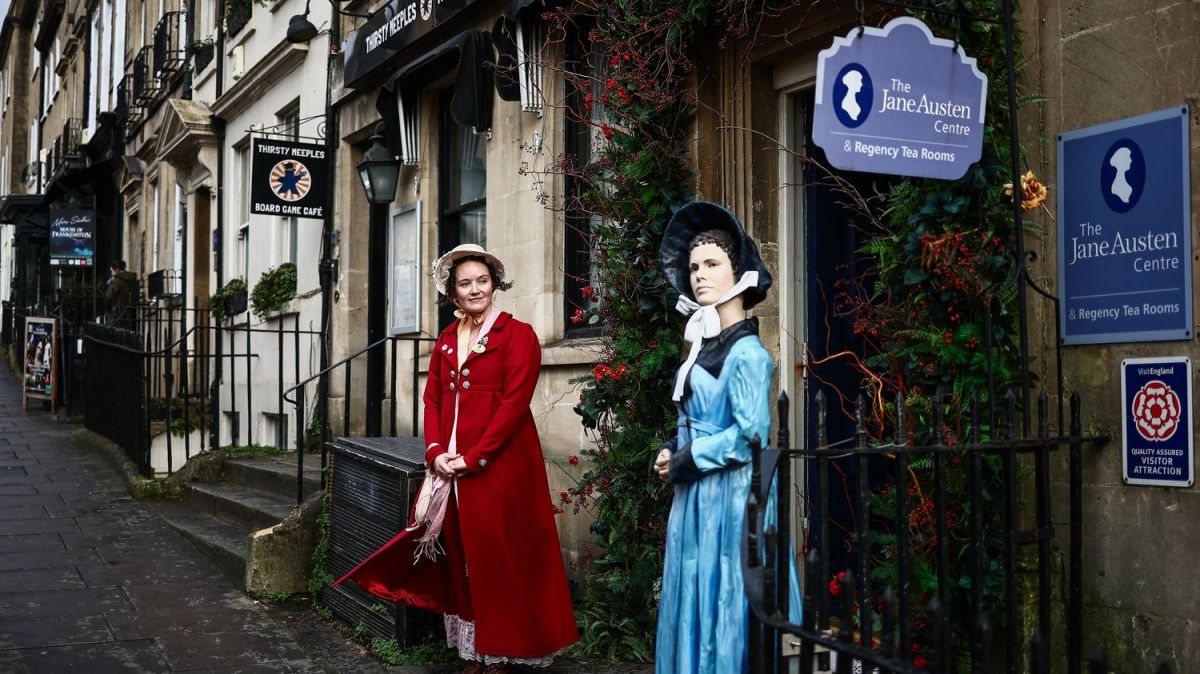 Plongée dans l'univers des janéites : passion et costumes pour Jane Austen