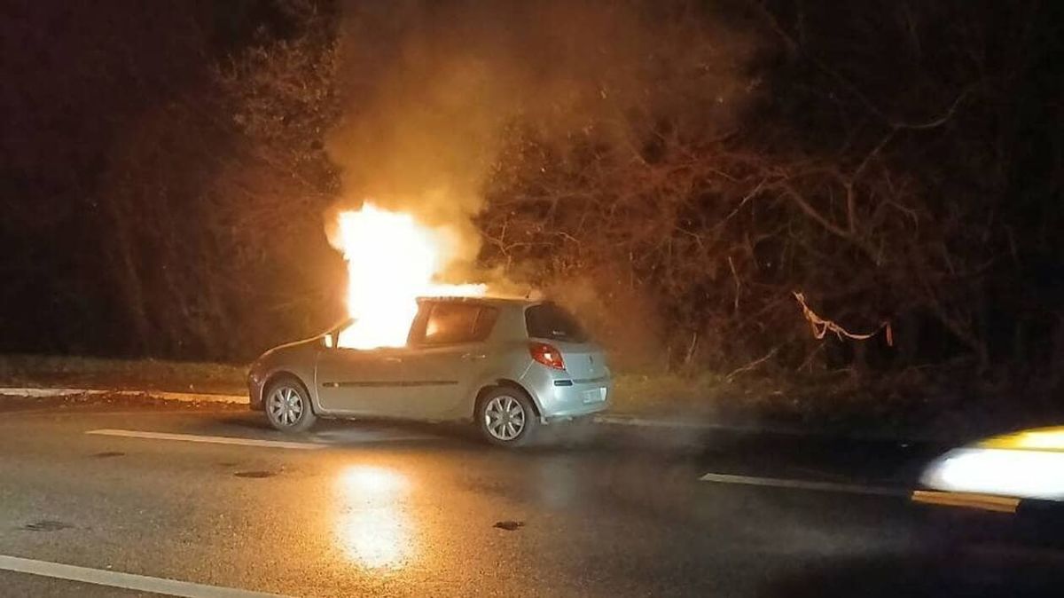 Un héroïsme inattendu : un automobiliste éteint un feu de voiture près de Rennes