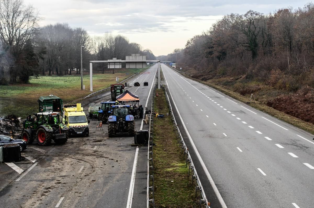 Les agriculteurs en colère : un appel à la paix pendant les fêtes de Noël