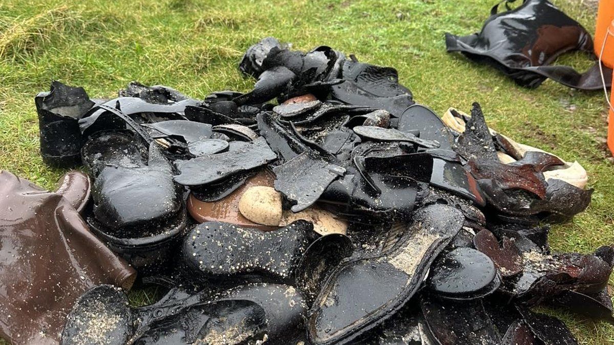 Des chaussures victormiennes, trésor des mers galloises