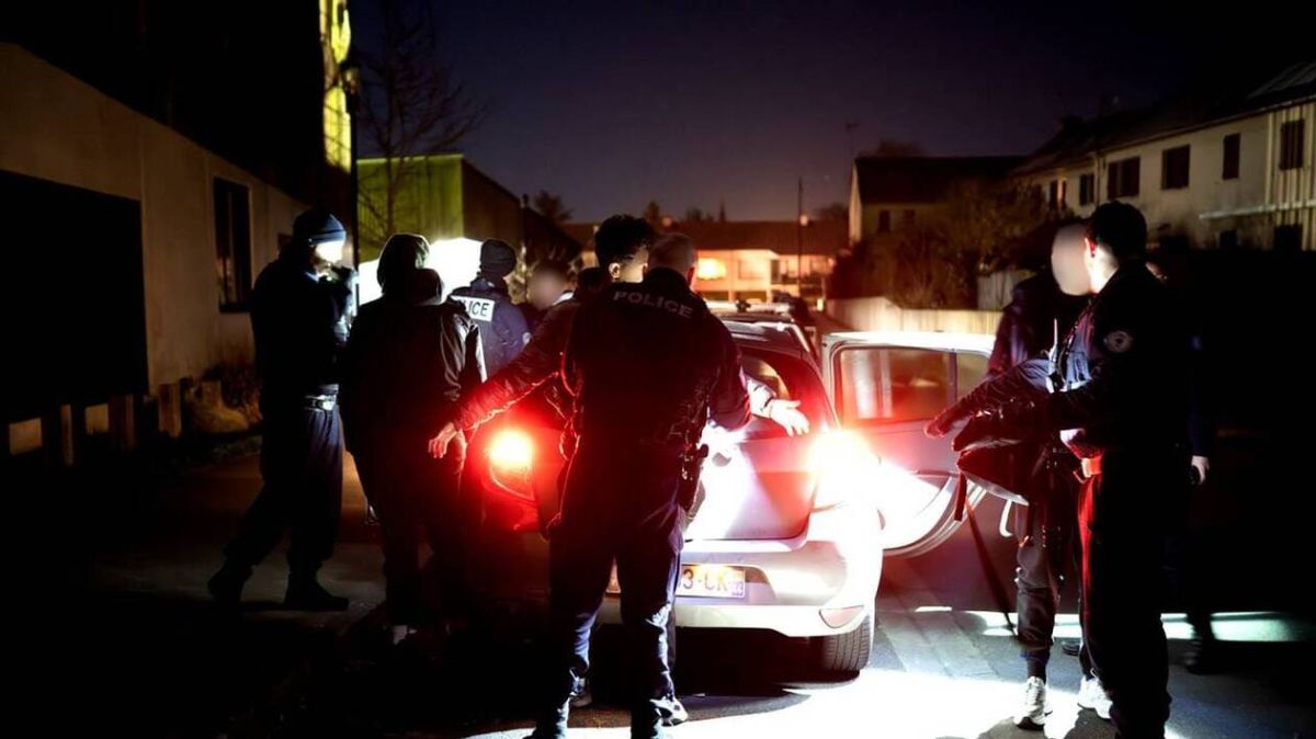 Nuit tumultueuse à Nantes : rodéos urbains et tensions avec la police