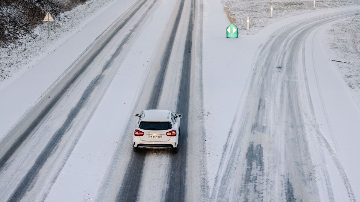 Neige et verglas : une vigilance accrue sur le nord-ouest de la France