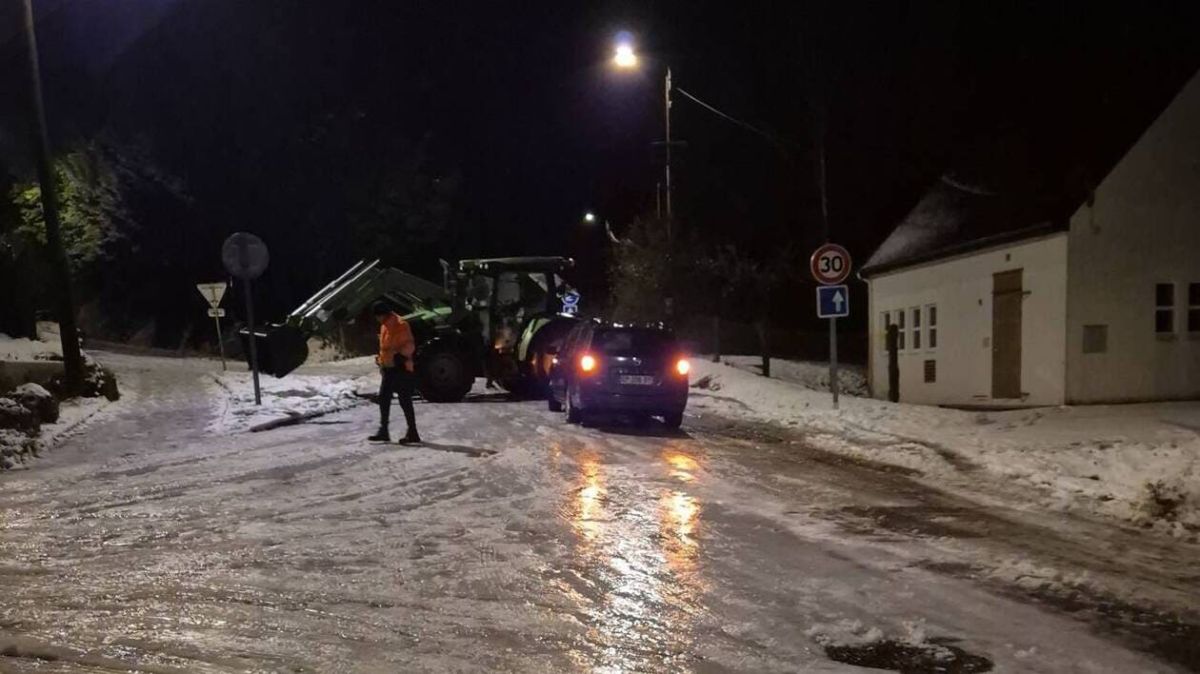 La galère des pendulaires face au verglas dans le Morbihan