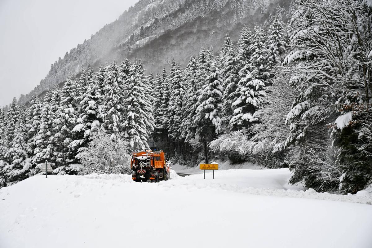 Avalanches: la fermeture du col du Somport pour préserver la sécurité