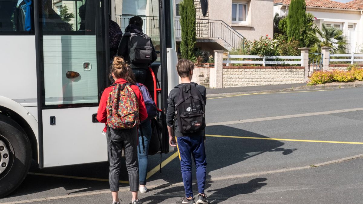 Tragédie en Gironde : un collégien de 13 ans fauché par un bus scolaire