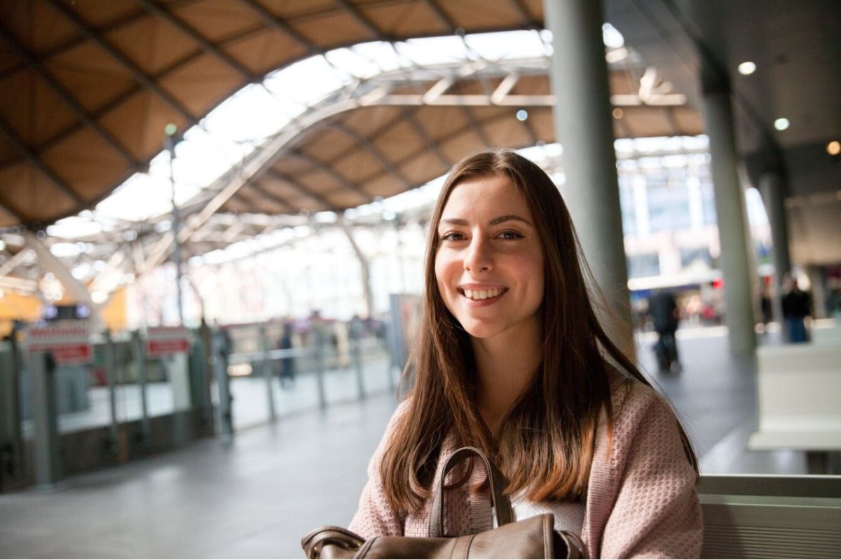 Aider sa fille en Australie : peut-on bénéficier d'une réduction d'impôts ?