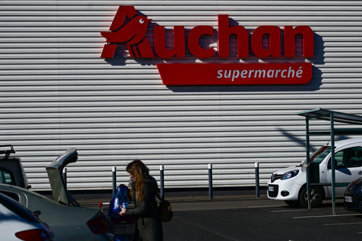 Auchan se tourne vers l'avenir : vente de 91 supermarchés au Groupement Mousquetaires