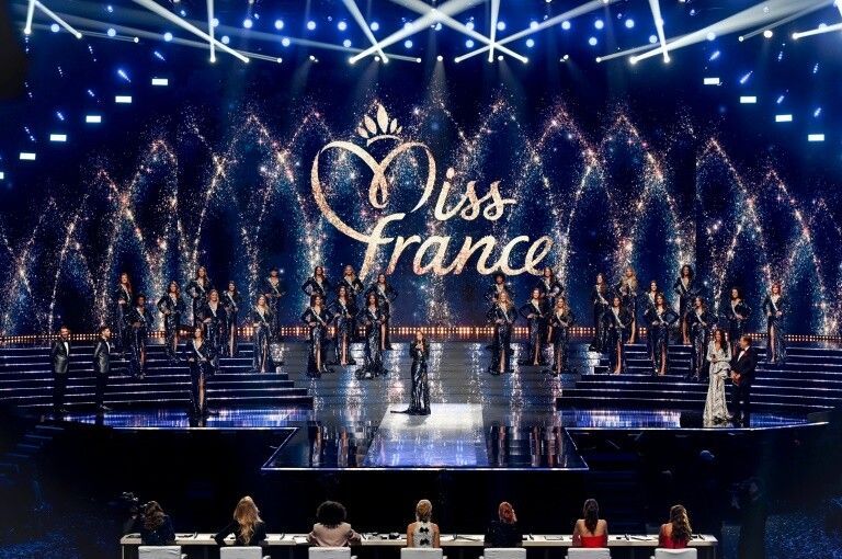 miss france 2025 : que gagne réellement angélique angarni-filopon en plus de la couronne ?
