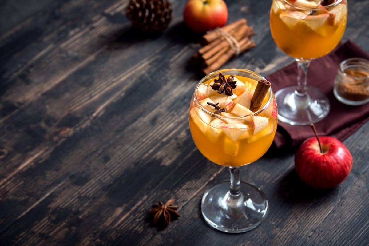 pomme-épices pétillante : le cocktail sans alcool qui réchauffe Noël