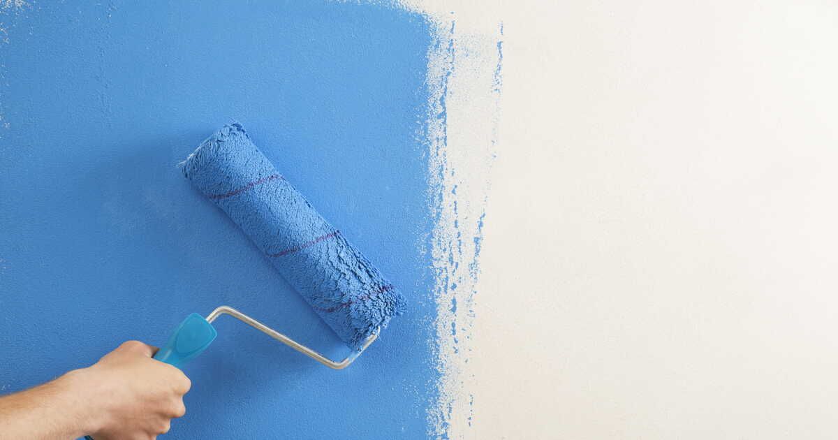 peinture sur papier peint : solution pratique ou faux pas ?