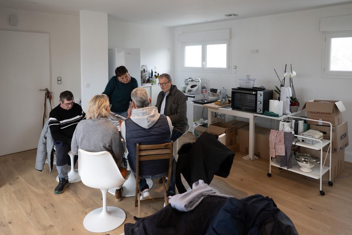 Des clients d'Eden en quête de justice : entre promesses non tenues et acomptes disparus