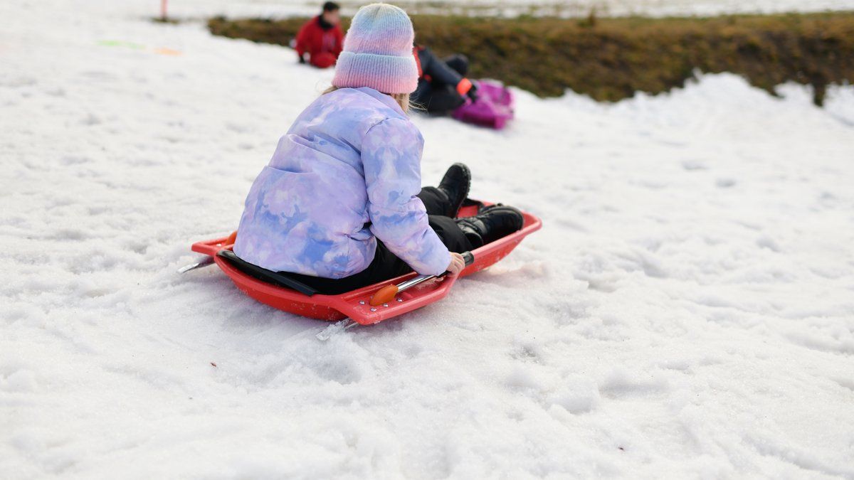 Un tragique accident de luge coûte la vie à une fillette au Québec