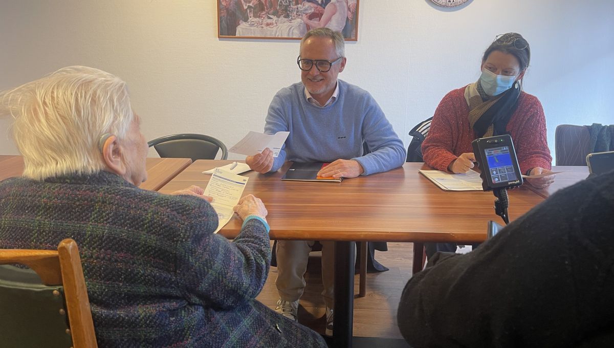 la détermination des aînés : des résidents de l'ehpad saint-hélier s'engagent dans la vie civique