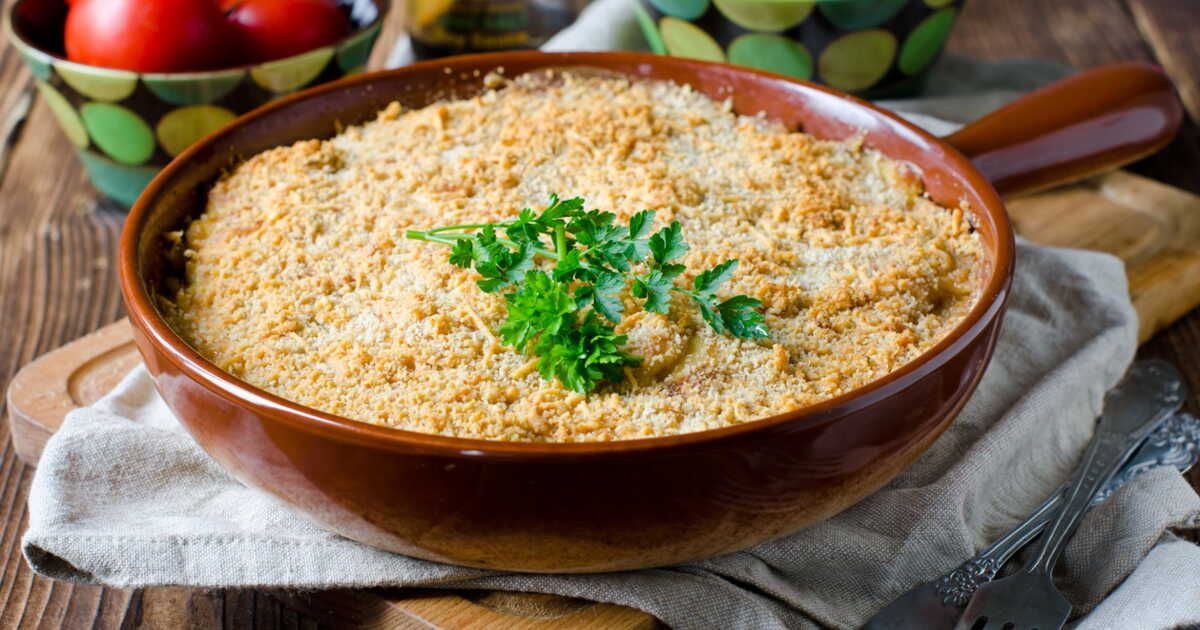 Savourez l'été avec un crumble de légumes au chèvre et pesto