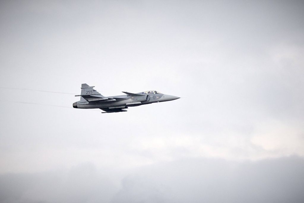 L'ukraine reçoit des chasseurs Gripen : une défense renforcée en quelques minutes