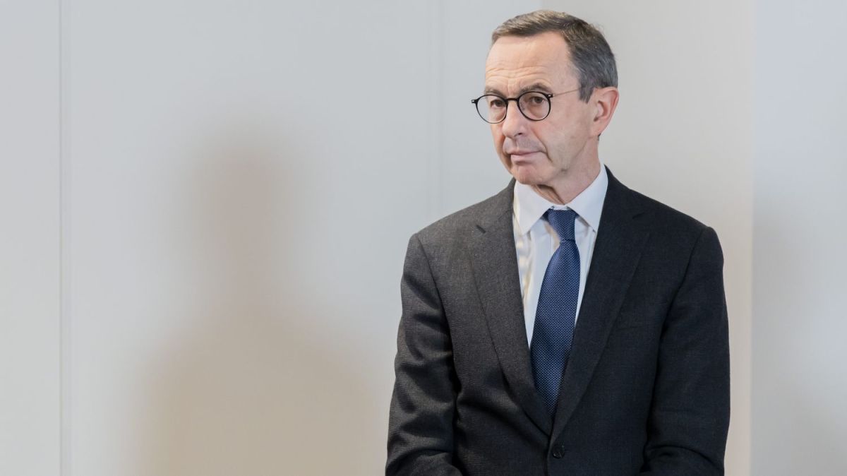 Un regard critique sur les municipalités de la France insoumise : Bruno Retailleau monte au créneau