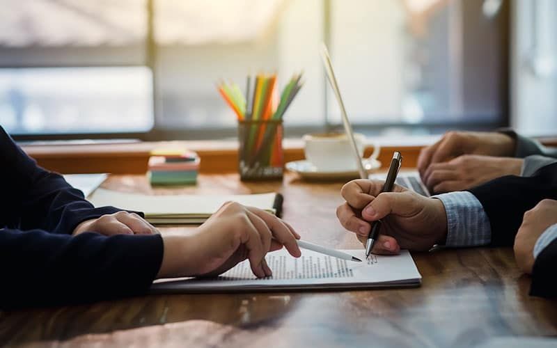 Choisir son assurance obsèques : l’âge idéal pour s’engager ?