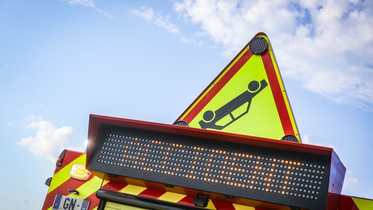 La nuit tragique dans les Vosges : un jeune homme trouve la mort après une sortie de route