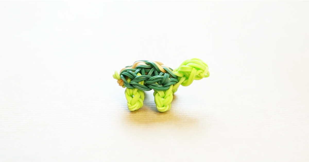 L'art fascinant de modeler une tortue en élastiques Rainbow Loom