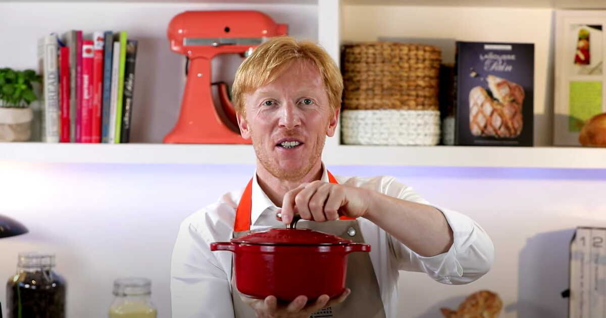 Découvrez l'astuce d'Eric Kayser pour un pain parfait à la cocotte