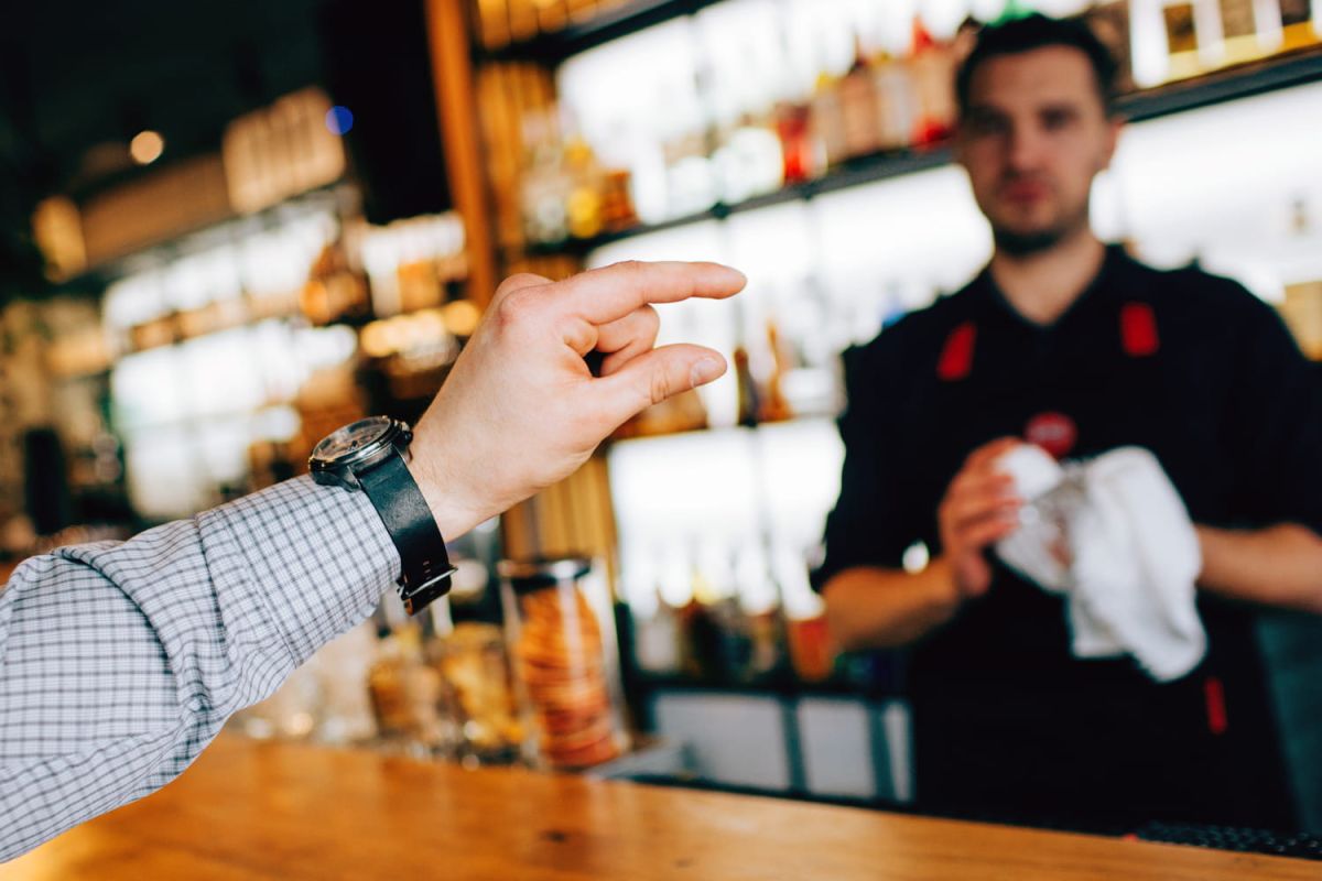 Pourquoi cette demande au bar agace tant les barmen