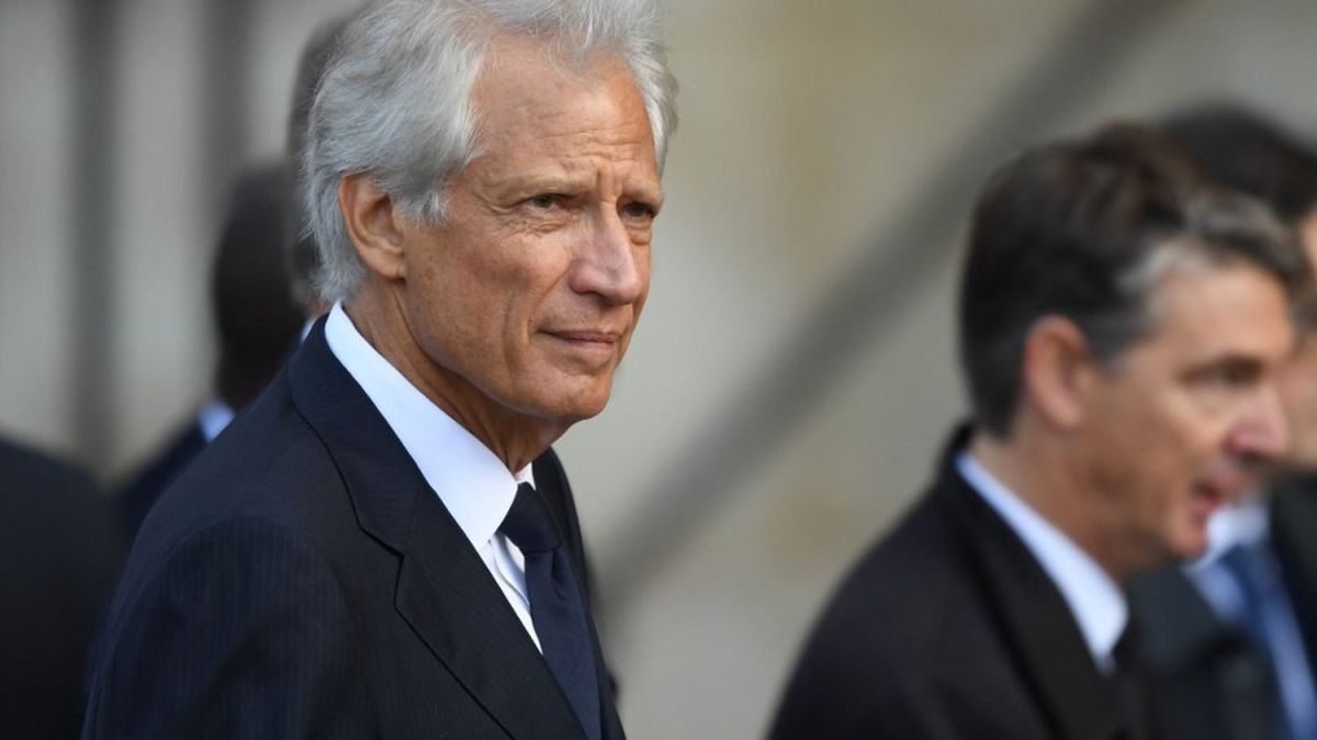 Enquête contre Dominique de Villepin : des statuettes sous le feu des projecteurs