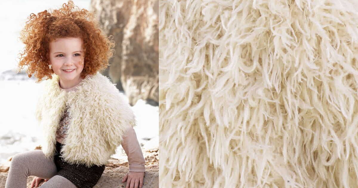 Le gilet sans manches : une pièce essentielle pour les petites filles