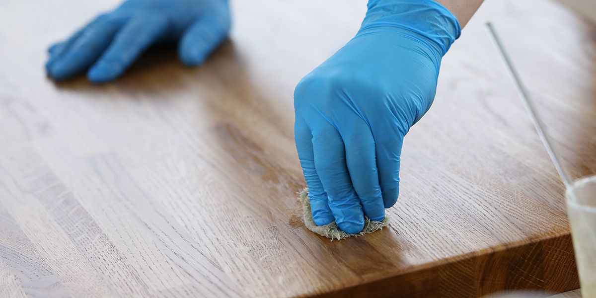 Les secrets de la cire dure : 3 applications incontournables pour votre intérieur