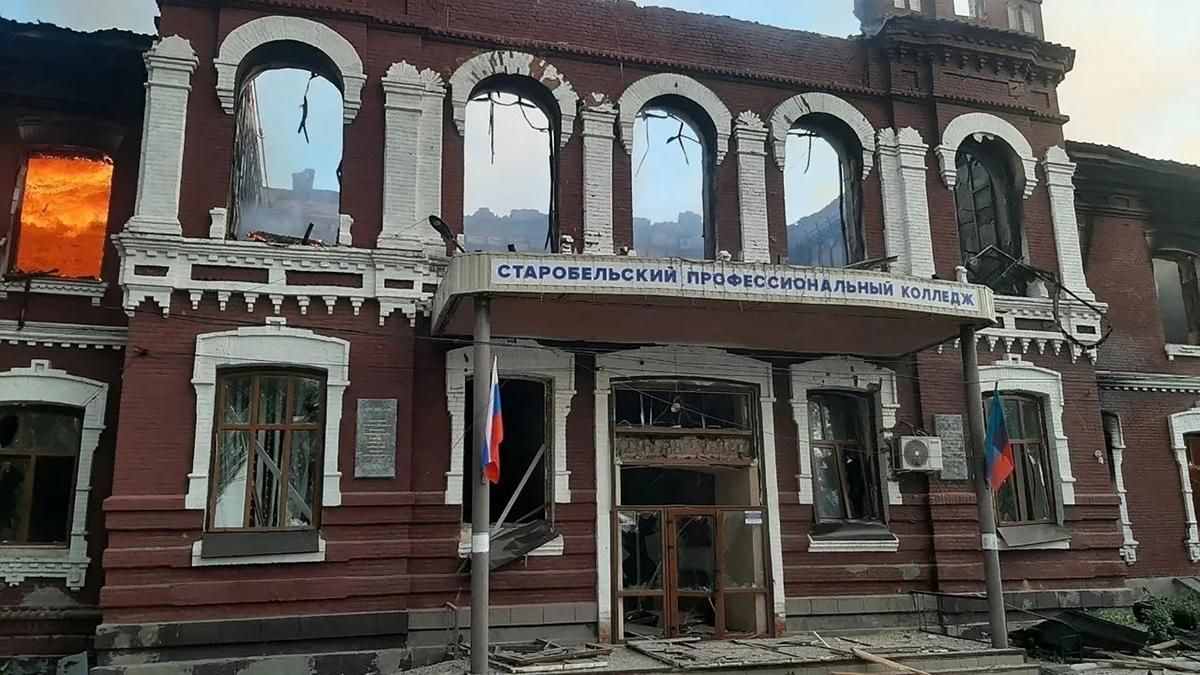 Des frappes ukrainiennes laissent au moins quatre morts dans un lycée de Lougansk