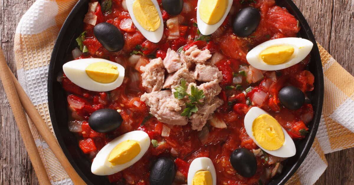 Découvrez la méchouia : la salade estivale pleine de saveurs