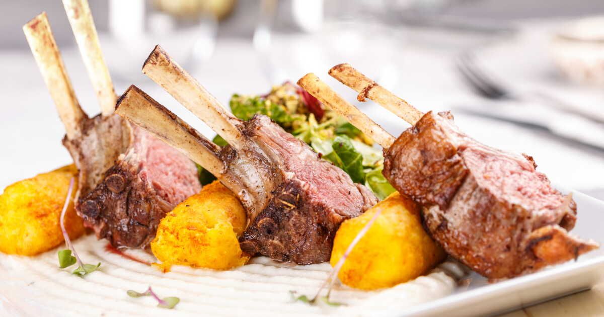 Des recettes irrésistibles pour savourer côtes et côtelettes d'agneau