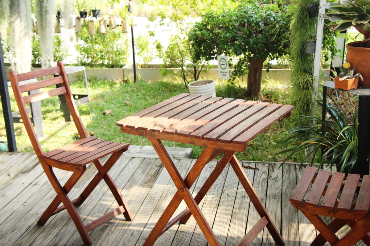 Transformez vos meubles de jardin en un clin d'œil avec cette astuce étonnante
