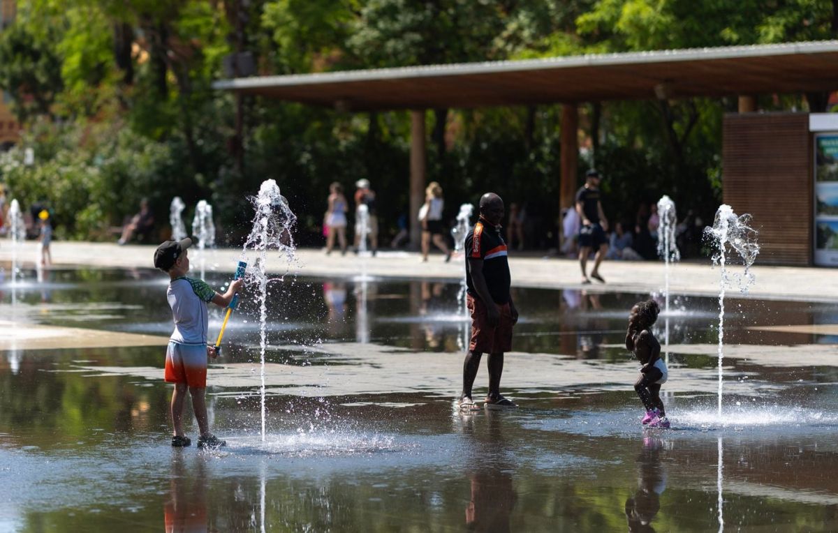 Les actualités du jour : canicule, aide aux automobilistes et tragédie à Rennes