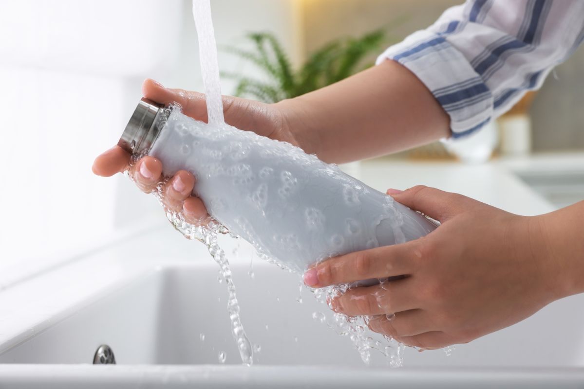 L'importance de laver votre bouteille réutilisable régulièrement