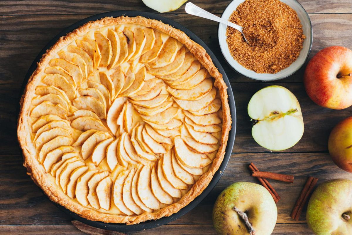 Le délice réconfortant de la tarte fine aux pommes pour un réveillon réussi