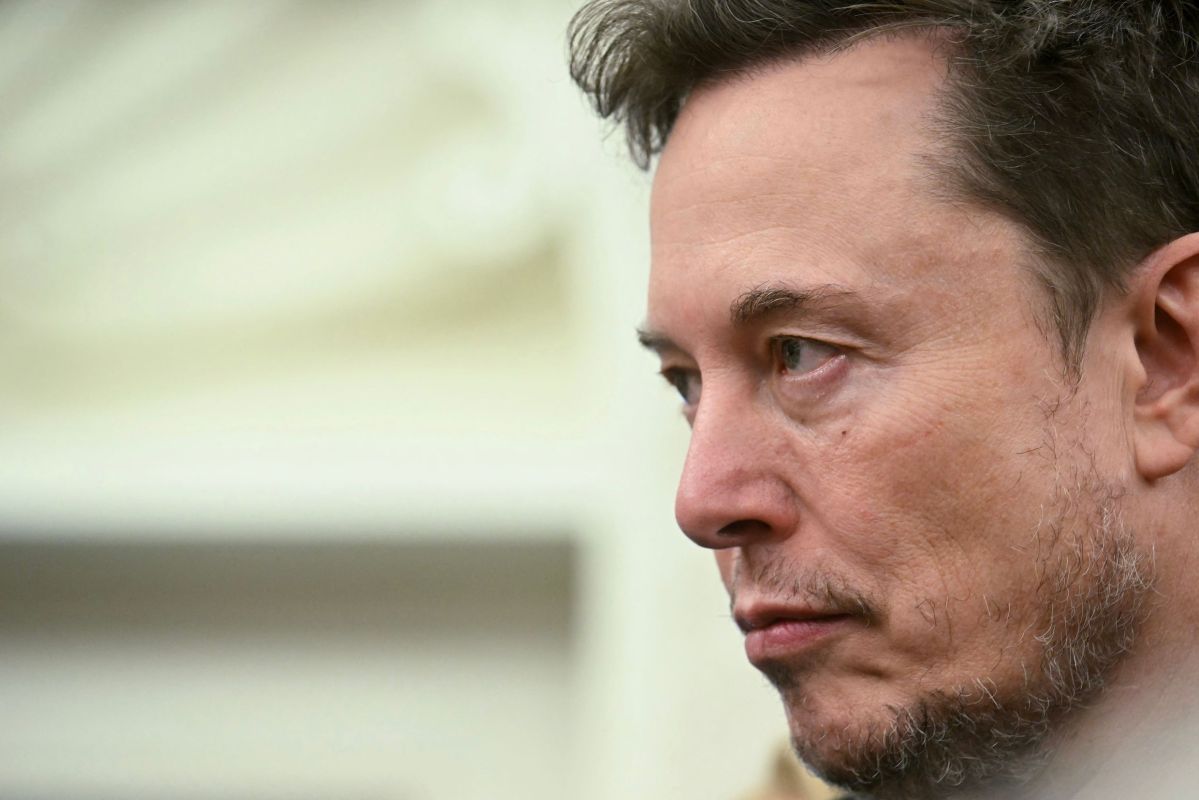 Elon Musk dénonce le chaos parisien après la victoire du PSG