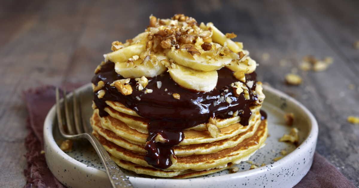 Savourez des pancakes chocolat-banana avec la touche de Cyril Lignac