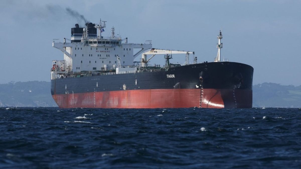 Un commandant russe de pétrolier en garde à vue après une interception par la marine française