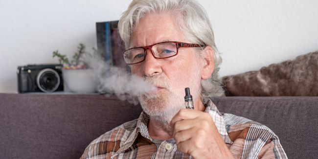Vapoter ou fumer : une alternative plus saine à considérer