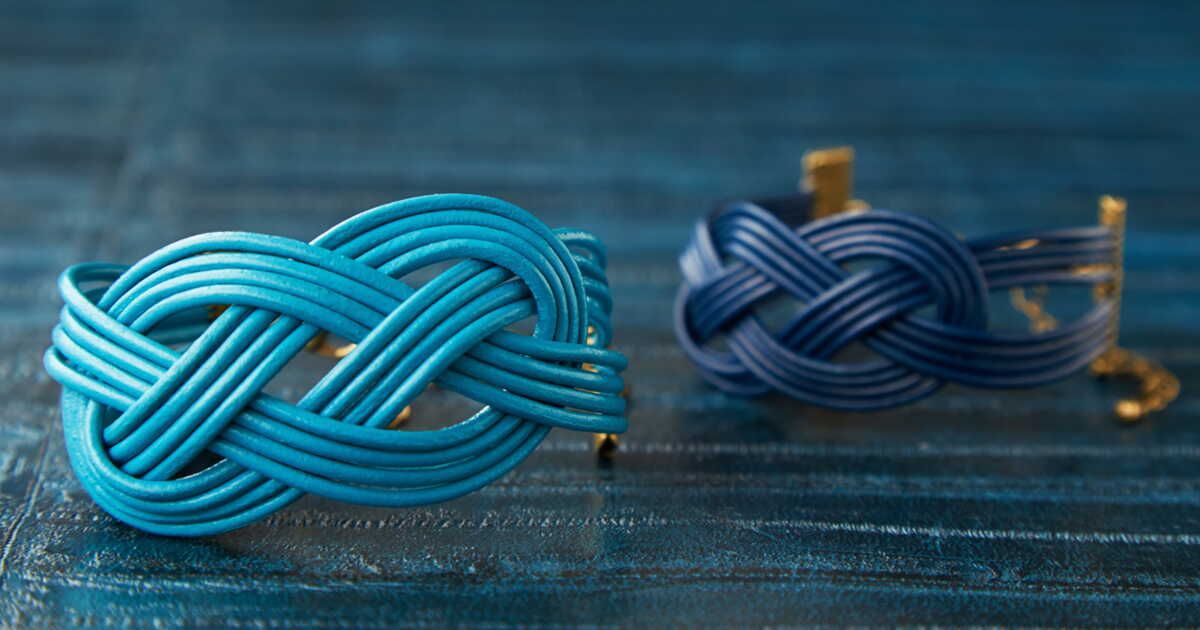 Le charme intemporel du bracelet tressé au noeud marin