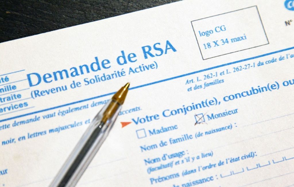 Les contrôles du RSA dans le Finistère : le cri d'alarme de familles en détresse