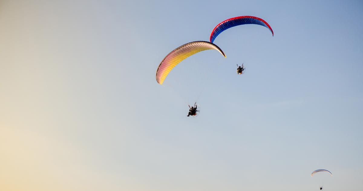 Un drame en plein vol : un parapentiste de 76 ans perd la vie en Bretagne