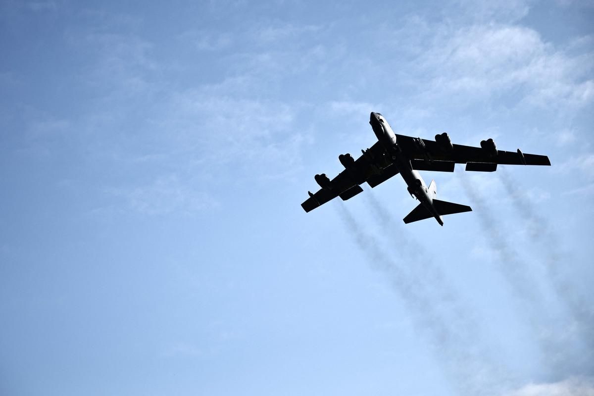 Un bombardier B-52 de l'US Air Force s'écrase près de la base d'Edwards en Californie