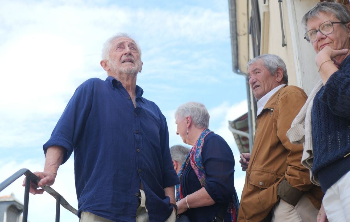 Alain retrouve sa nourrice : un hommage émouvant pour ses 85 ans