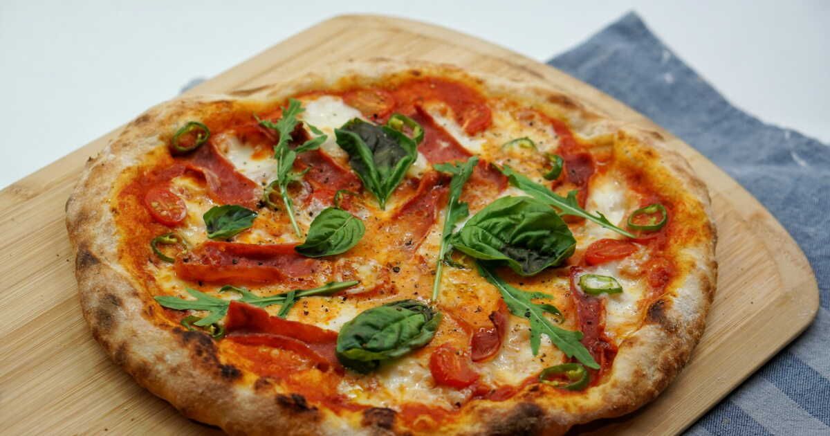 La recette de la pâte à pizza parfaite : aérienne et alvéolée